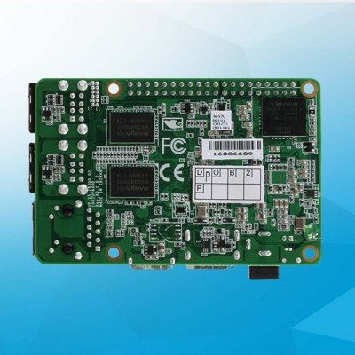 مینی کامپیوتر UP-Board (دارای پردازنده اینتل x64) با ۴ گیگابایت رم و ۶۴ گیگابایت حافظه eMMC-با خنک کننده پسیو  